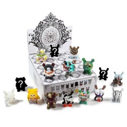 The Chariot 1/20 Arcane Divination: The Lost Cards Dunny Series Jon-Paul Kaiser 3-Inch Figurine Kidrobot