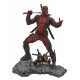 Deadpool Resin Statue Marvel Premier Collection Diamond Select Toys