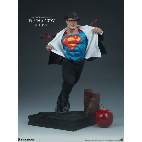 Superman: Call to Action Premium Format™ Statue Sideshow