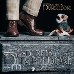 NEWT SCAMANDER FB3 Life Size Statue Muckle