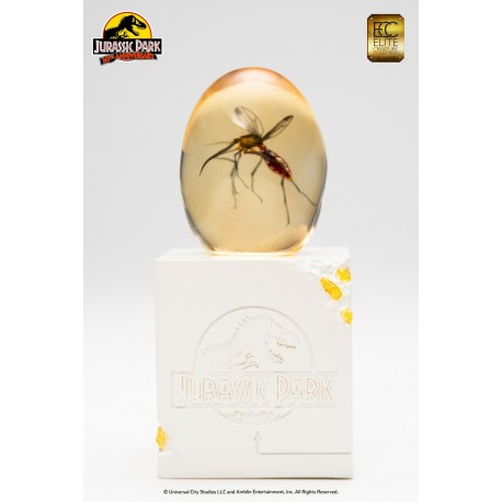 MOSQUITO IN AMBER Replica Jurassic Park Doctor Collector