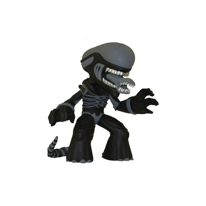 Black Alien Xenomorph 1/24 Science Fiction Mystery Minis Figurine Funko