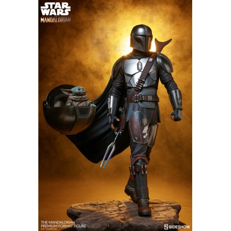 THE MANDALORIAN™ AND GROGU™ Premium Format™ Statue Sideshow